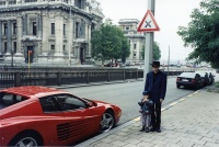Archive photo of Jadran Sturm with Merzedes Sturm-Lie next to a Ferrari
